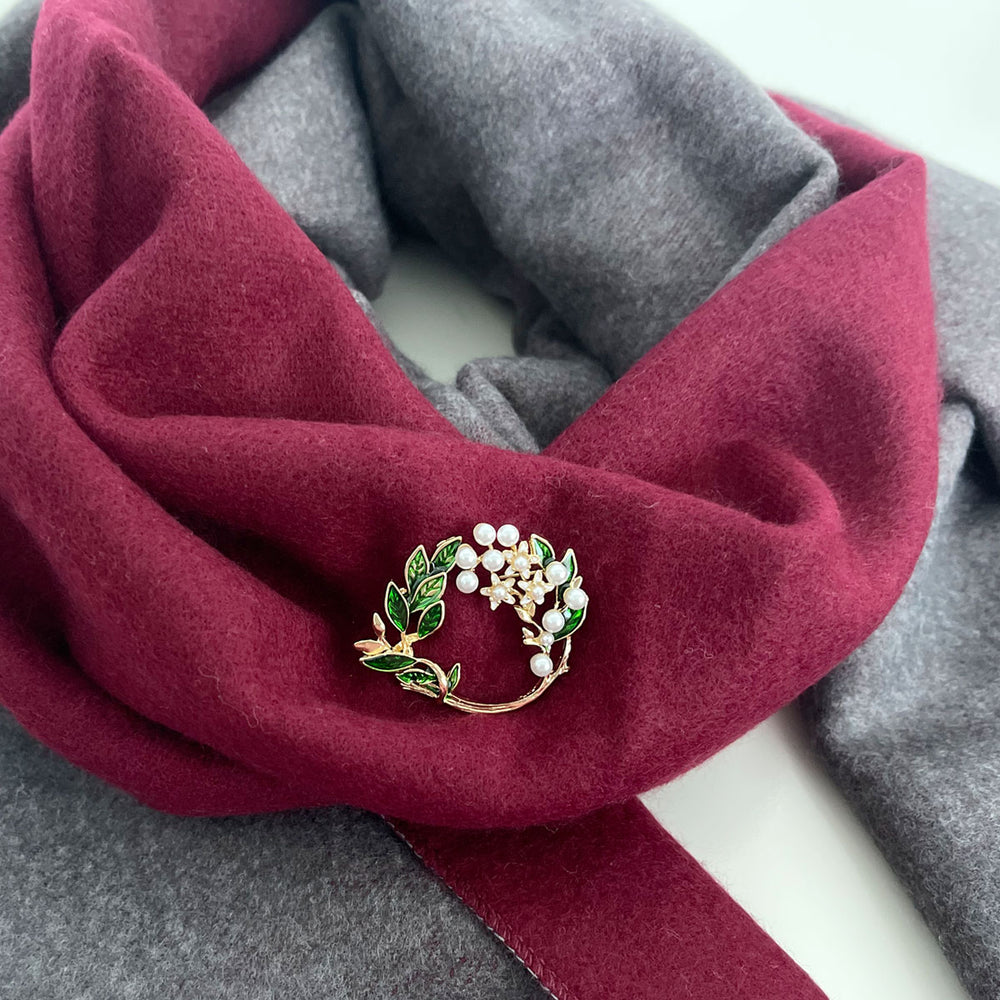 Christmas Crystal Rhinestone Brooch Pin, Laurel & Faux Pearls